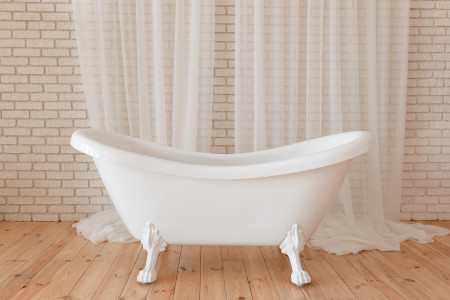 Акриловая ванна: преимущества и недостатки по сравнению с другими вариантами
