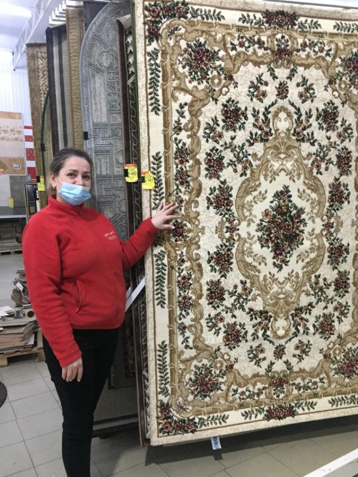 Поступление ковров в магазине «Прораб»